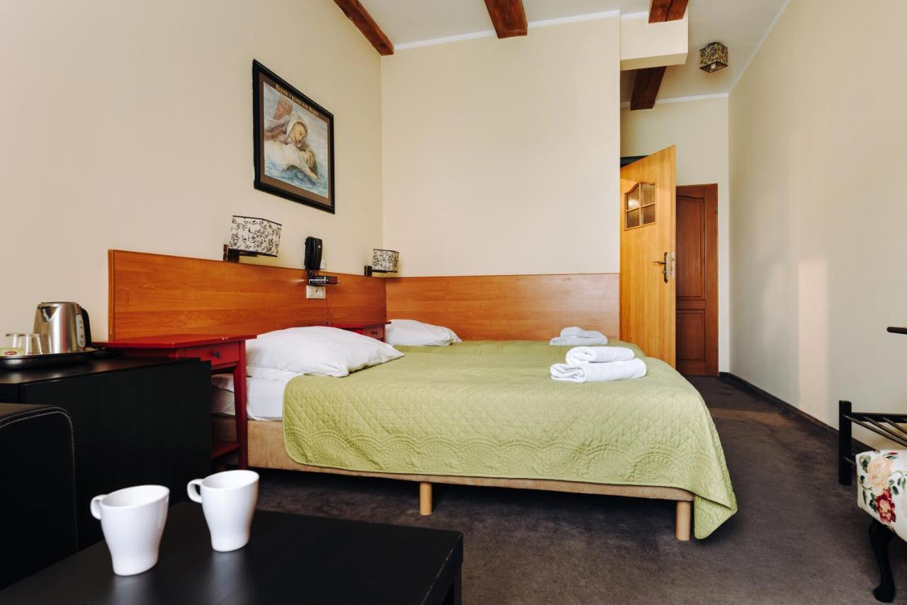 Hotel Legenda Торунь Экстерьер фото