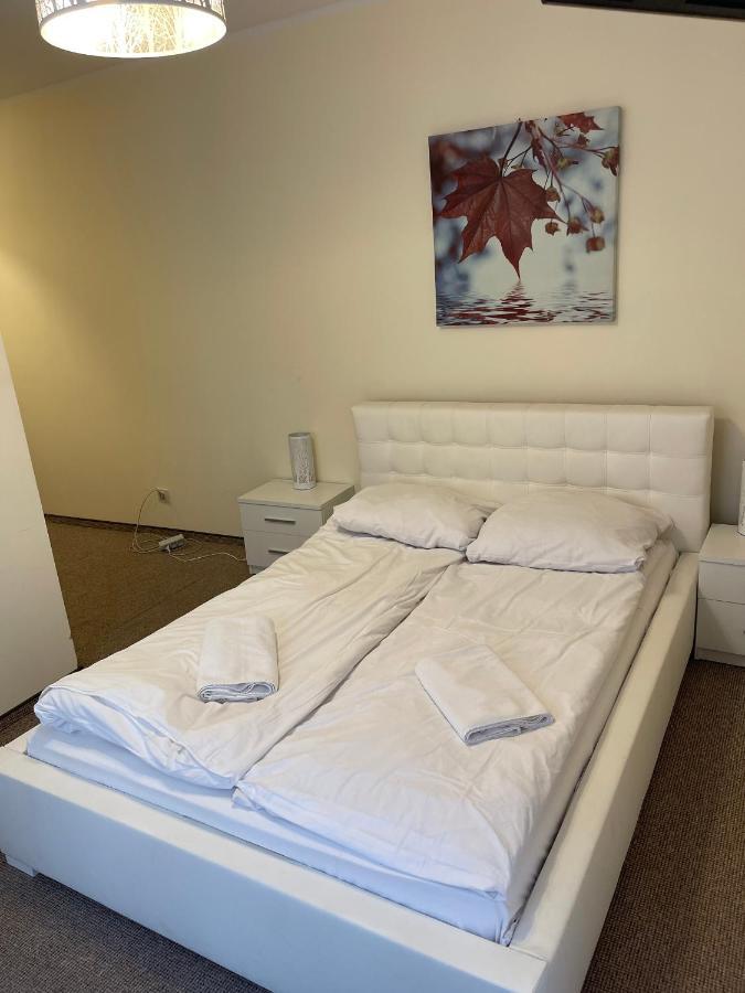 Hotel Legenda Торунь Экстерьер фото